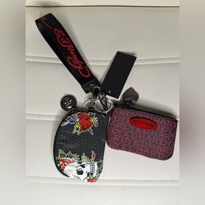BRAND NEW Ed Hardy printed skull mini wristlet wallet keychain